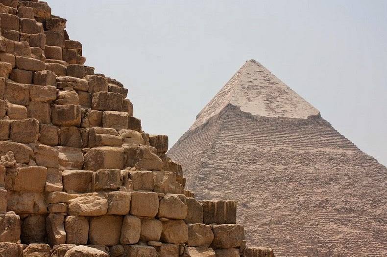 Layover Tour to the Pyramids & the Sphinx from Cairo Airport